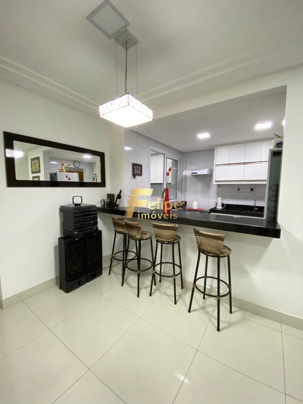 Apartamento à venda com 2 quartos, 70m² - Foto 12