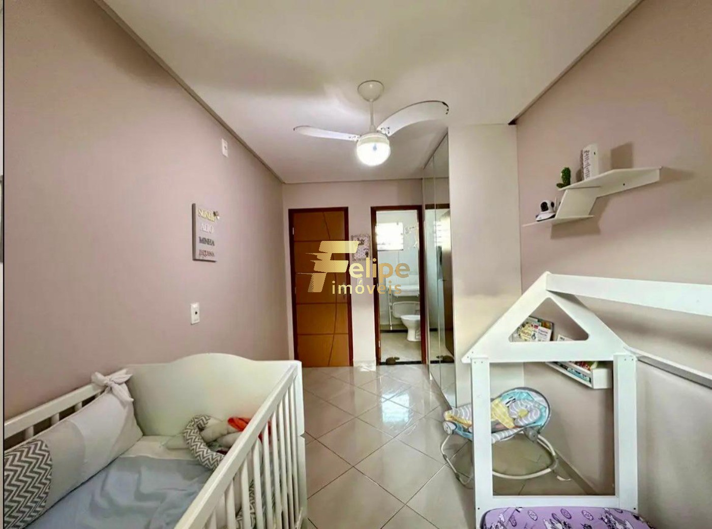 Casa à venda com 2 quartos, 100m² - Foto 4