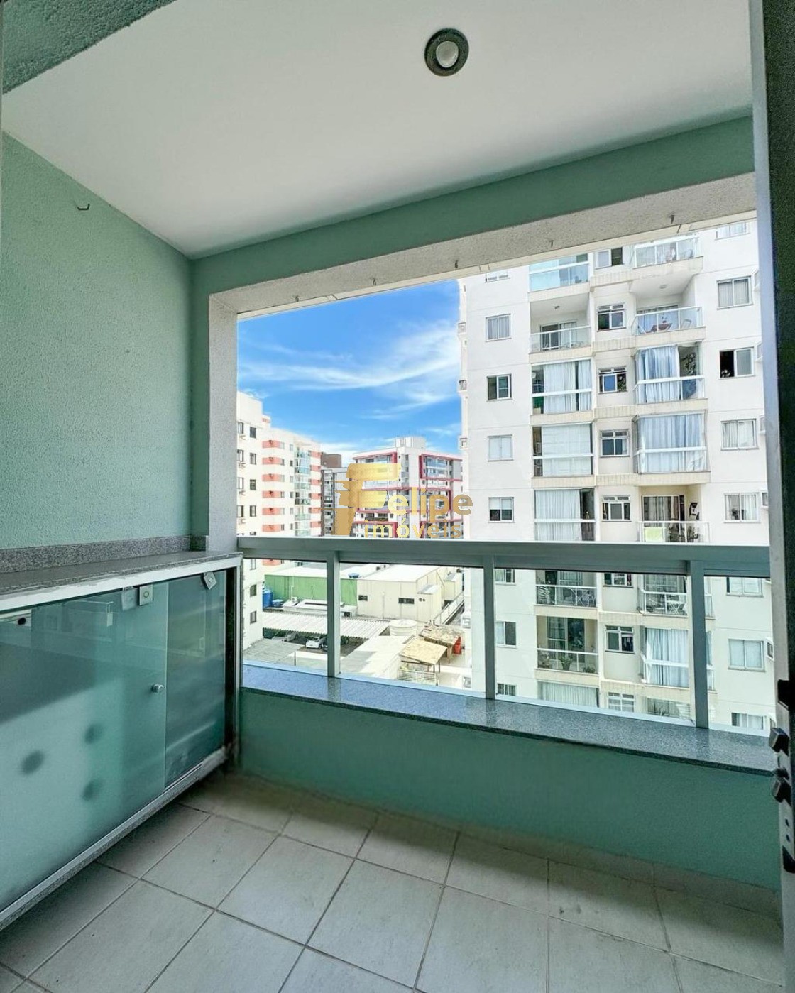 Apartamento à venda com 2 quartos, 58m² - Foto 4