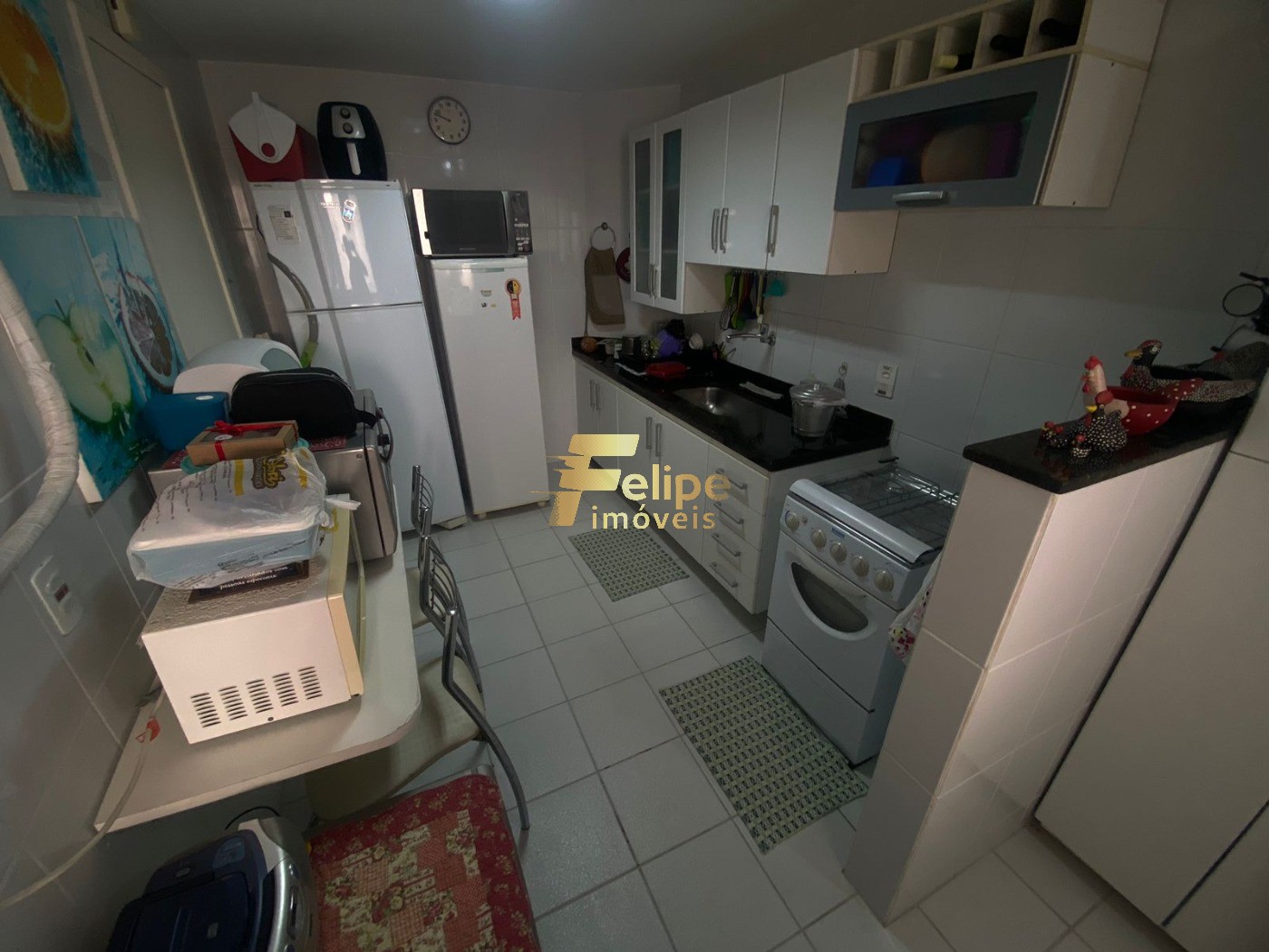 Apartamento à venda com 3 quartos, 90m² - Foto 2