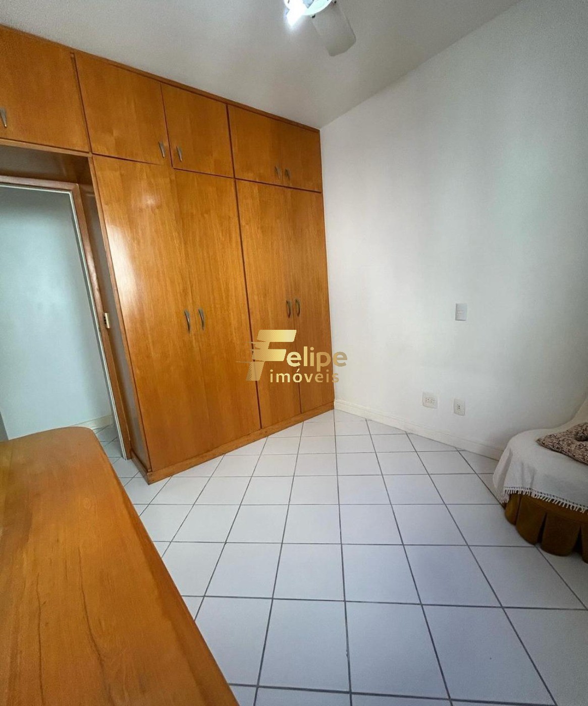 Apartamento à venda com 3 quartos, 90m² - Foto 2