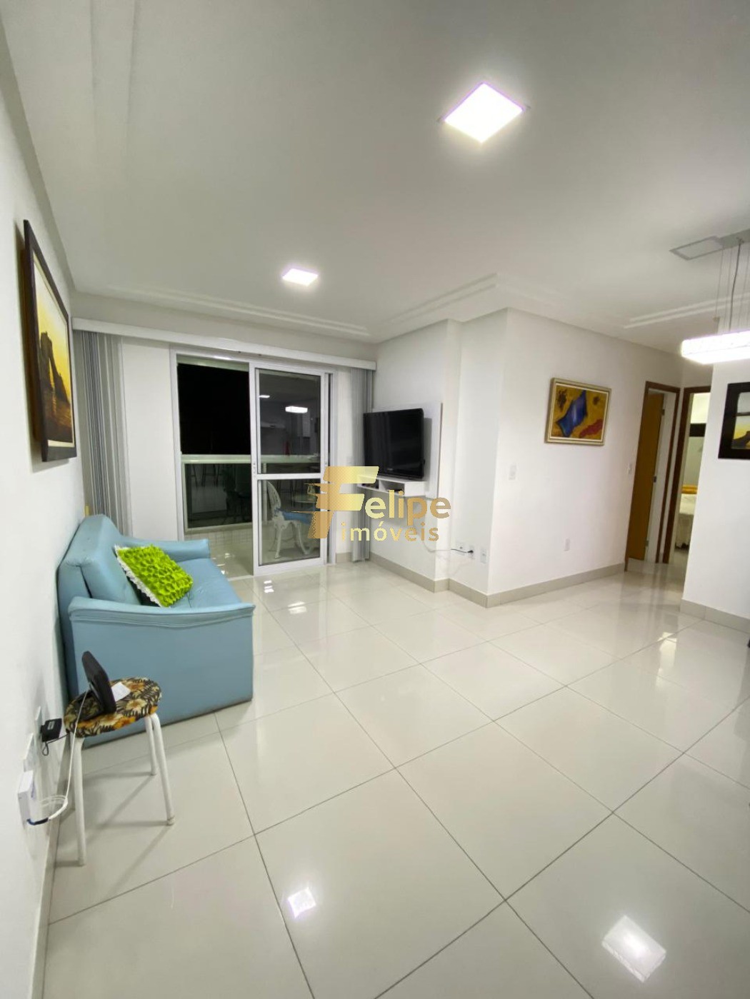 Apartamento à venda com 2 quartos, 70m² - Foto 13