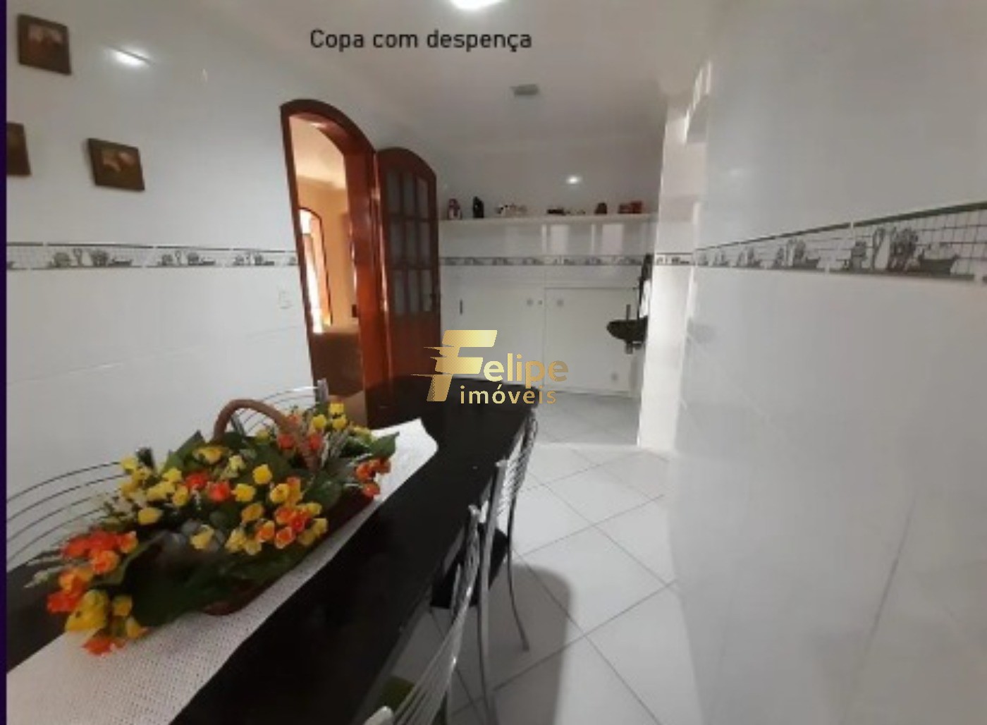 Casa à venda com 5 quartos, 258m² - Foto 7