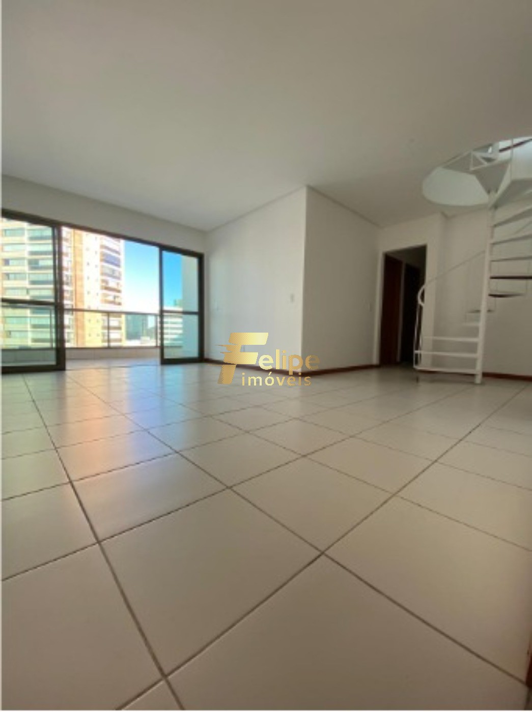 Cobertura à venda com 3 quartos, 220m² - Foto 2