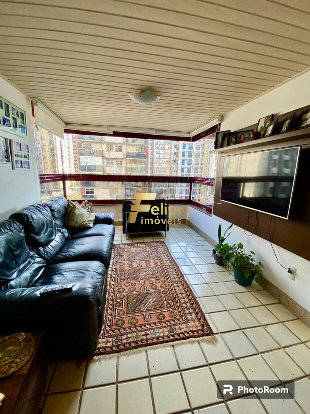 Apartamento à venda com 4 quartos, 170m² - Foto 2