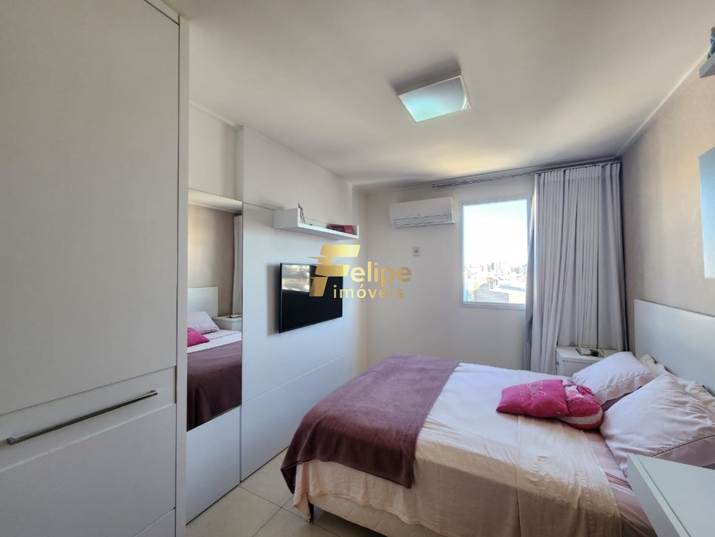 Apartamento à venda com 2 quartos, 70m² - Foto 2