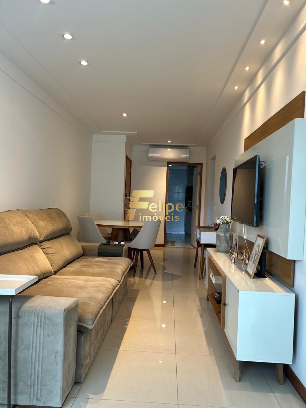 Apartamento à venda com 2 quartos, 85m² - Foto 1