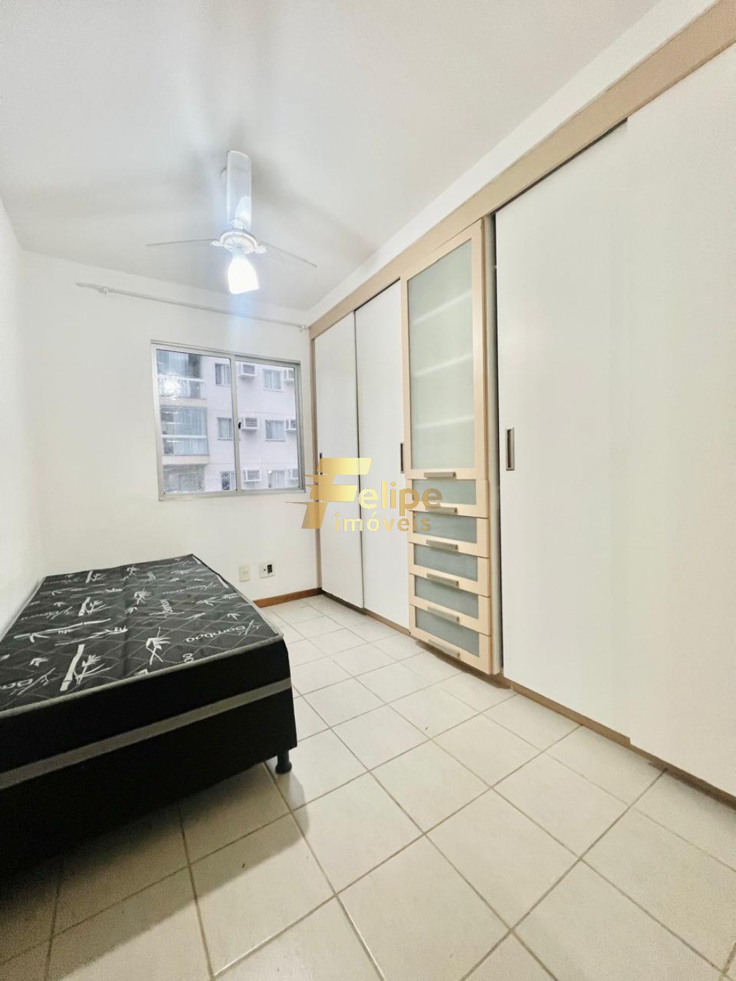 Apartamento à venda com 2 quartos, 58m² - Foto 2