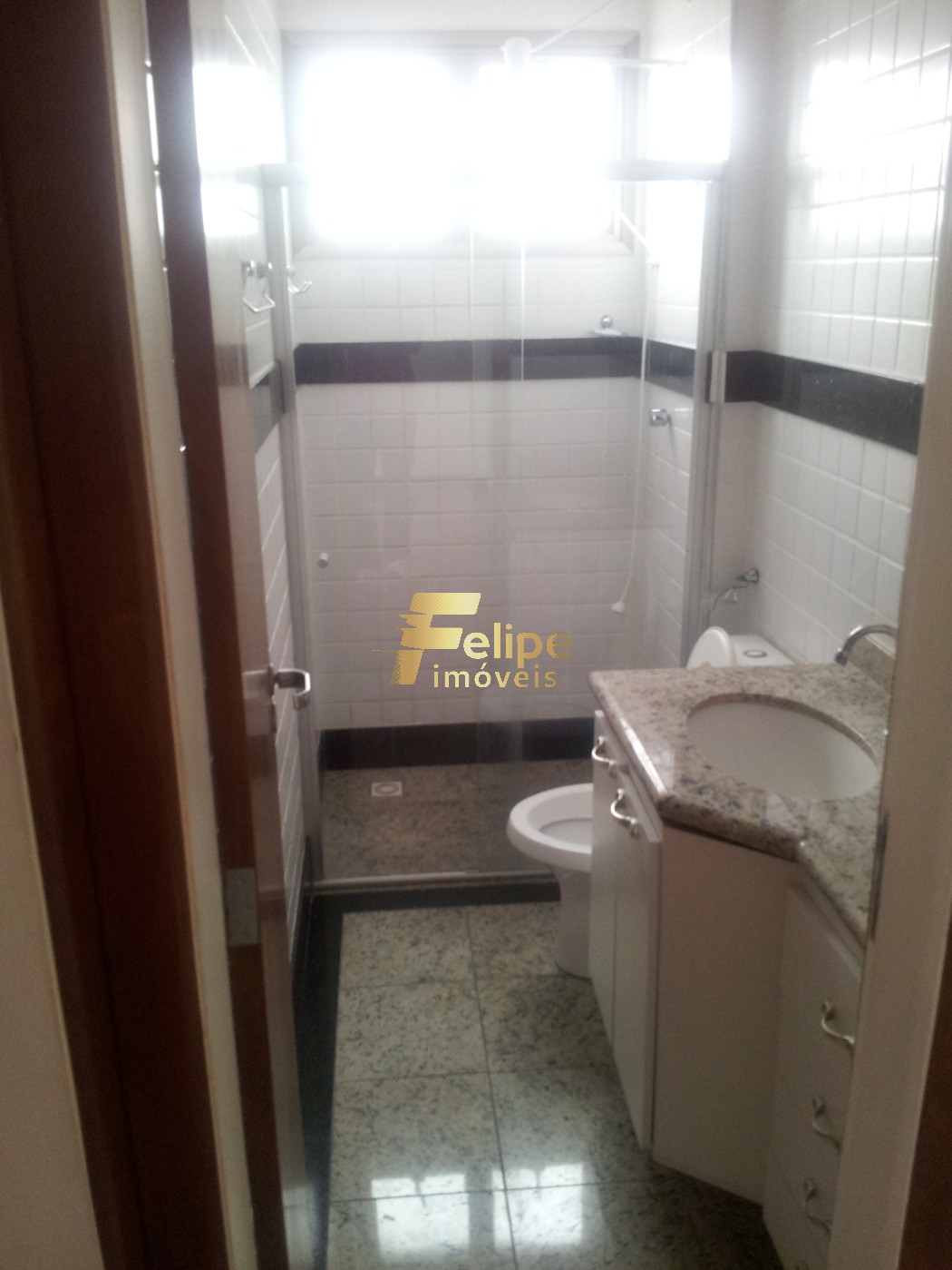 Apartamento à venda e aluguel com 2 quartos, 75m² - Foto 11