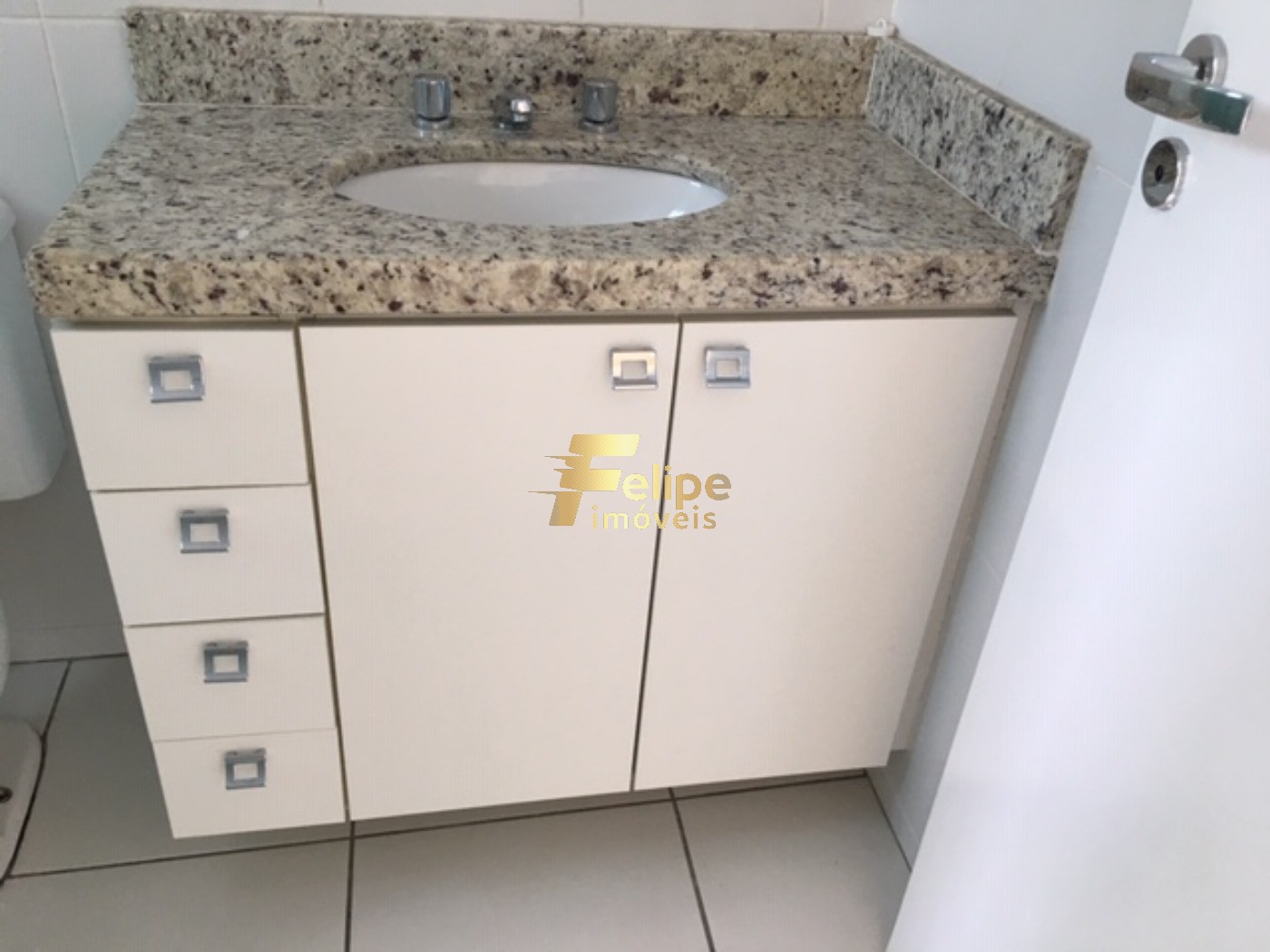 Apartamento à venda com 3 quartos, 98m² - Foto 17