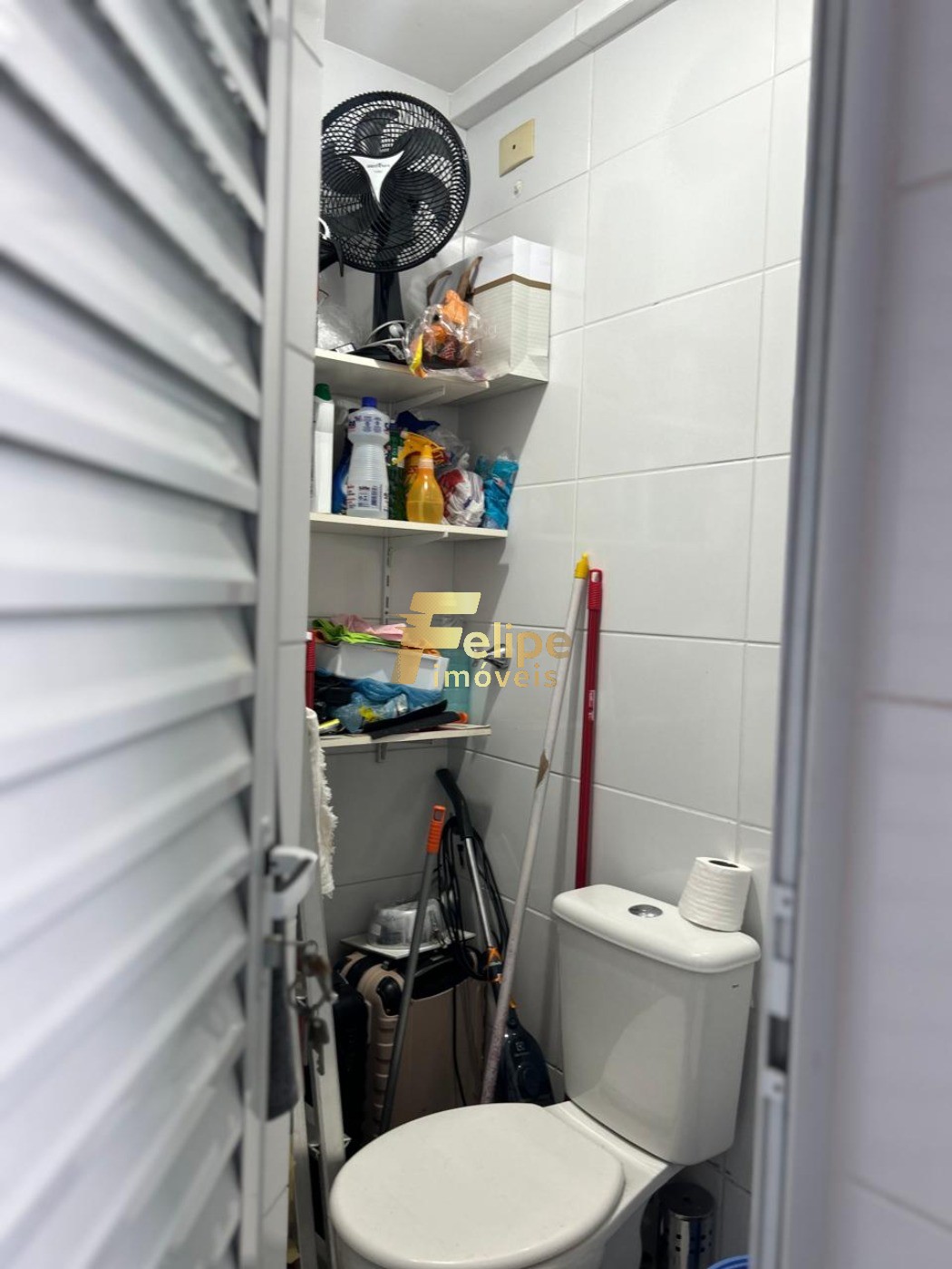 Apartamento à venda com 2 quartos, 85m² - Foto 2