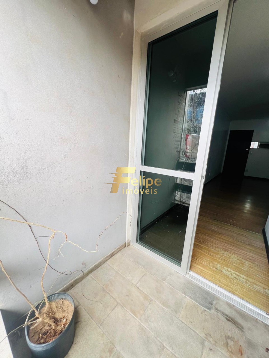 Apartamento à venda com 3 quartos, 105m² - Foto 4