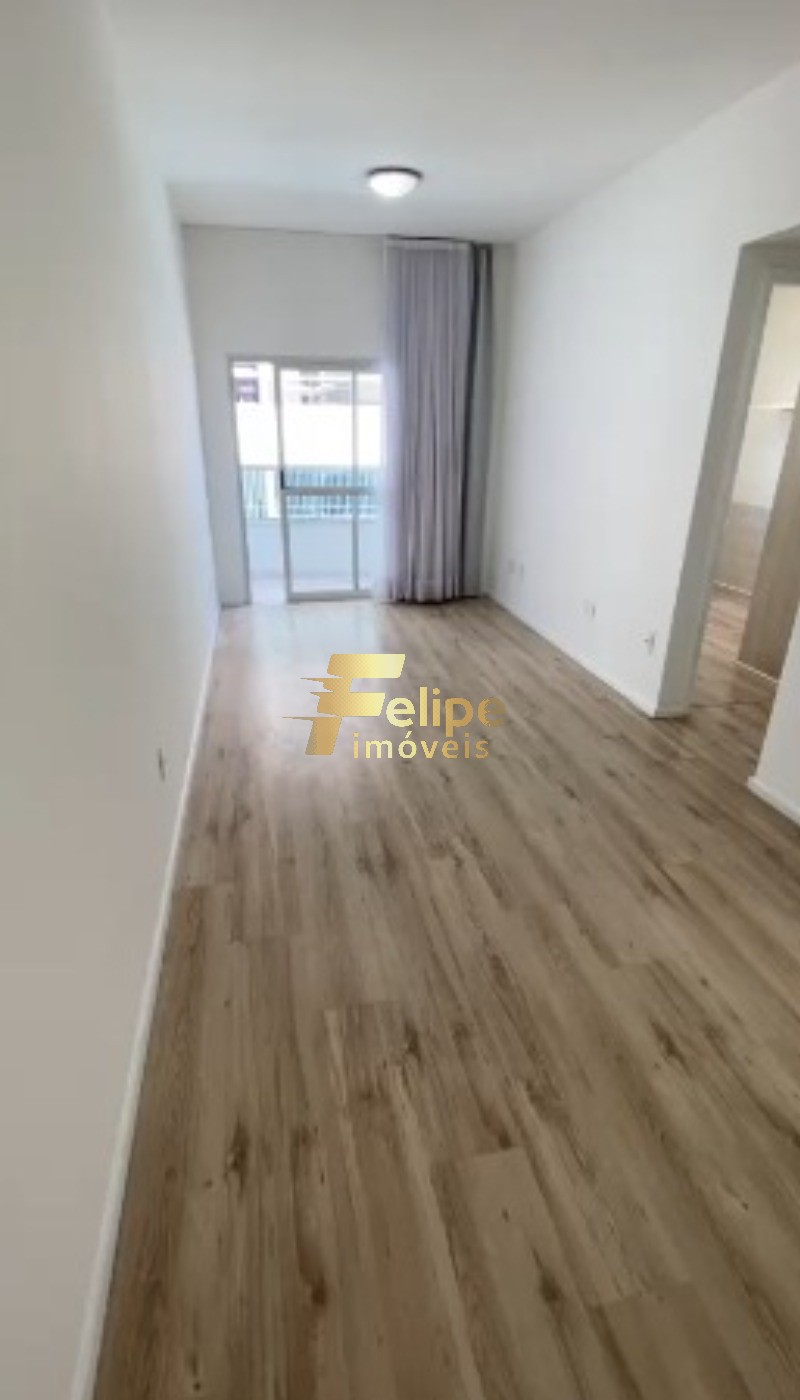 Apartamento à venda com 2 quartos, 77m² - Foto 1