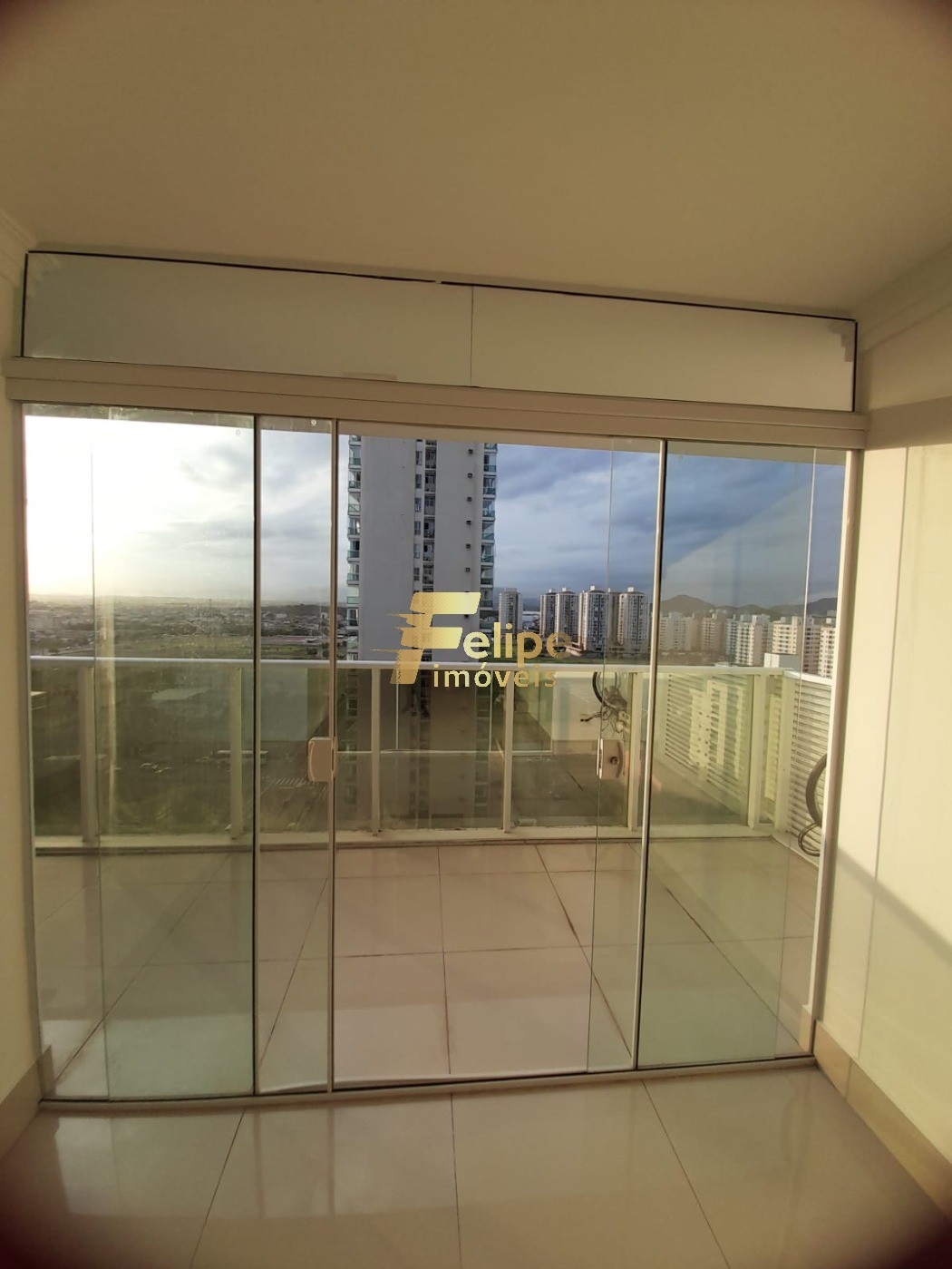 Apartamento à venda com 2 quartos, 64m² - Foto 7