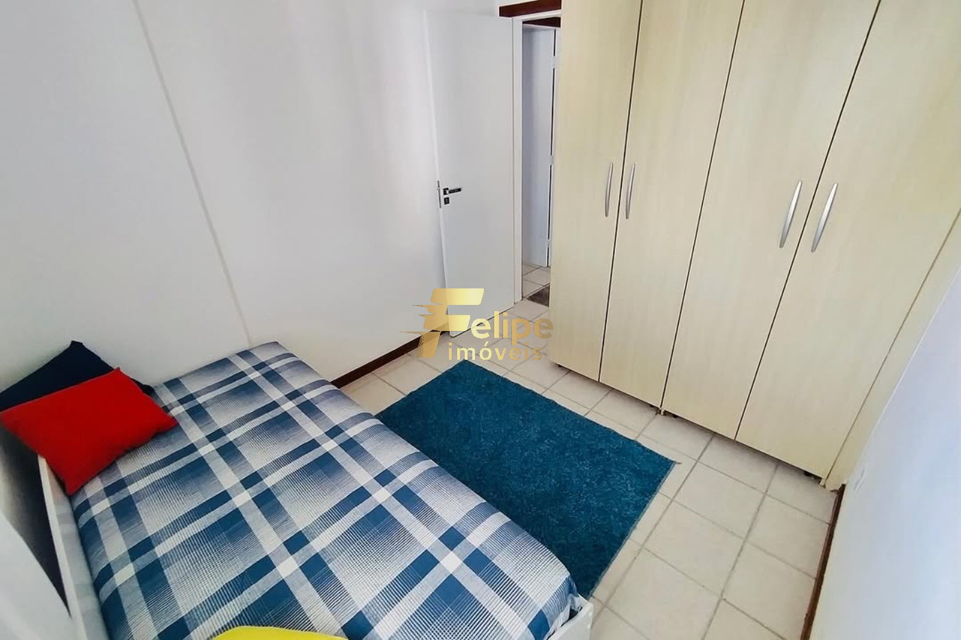 Apartamento à venda com 2 quartos, 75m² - Foto 4