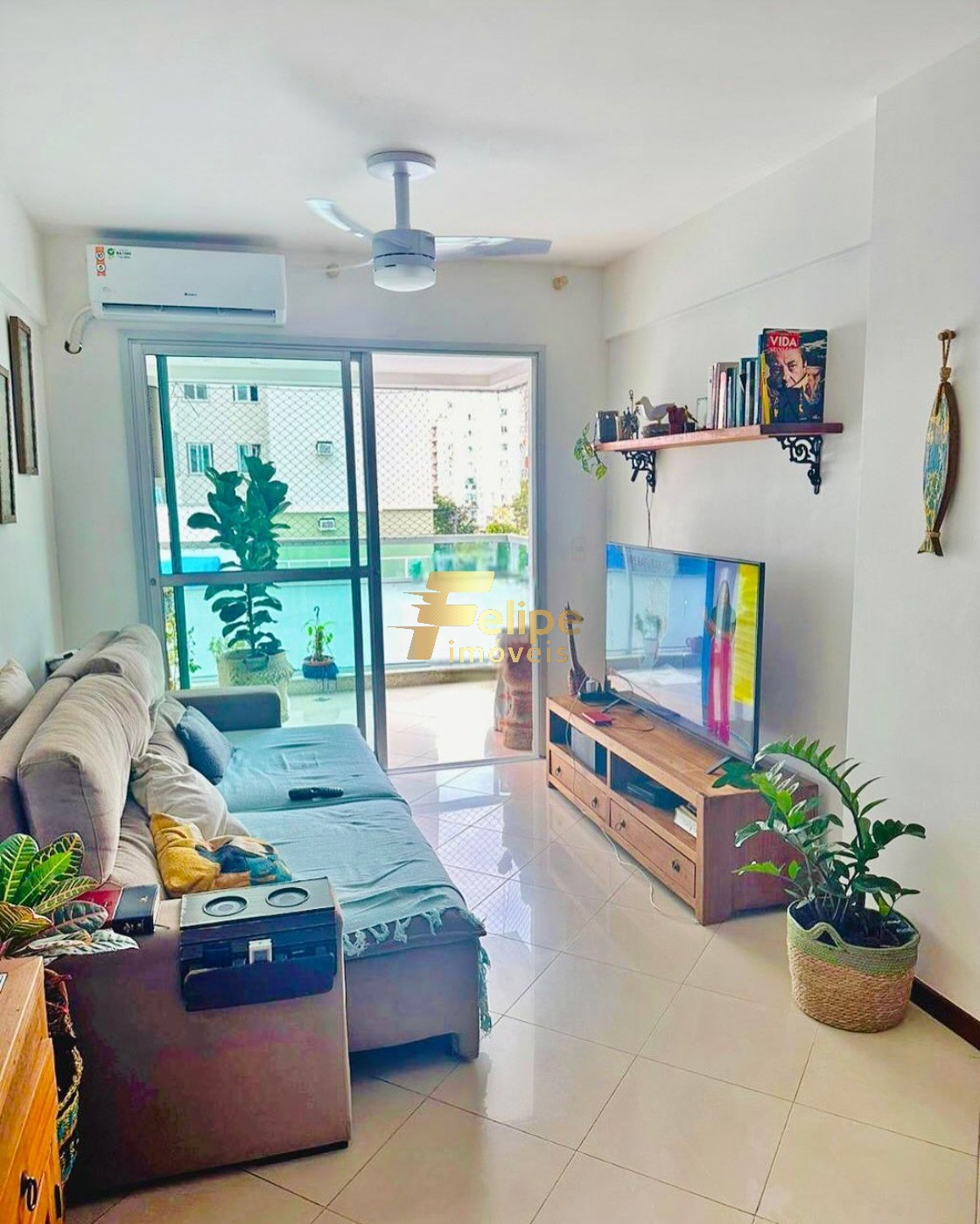 Apartamento à venda com 3 quartos, 96m² - Foto 1