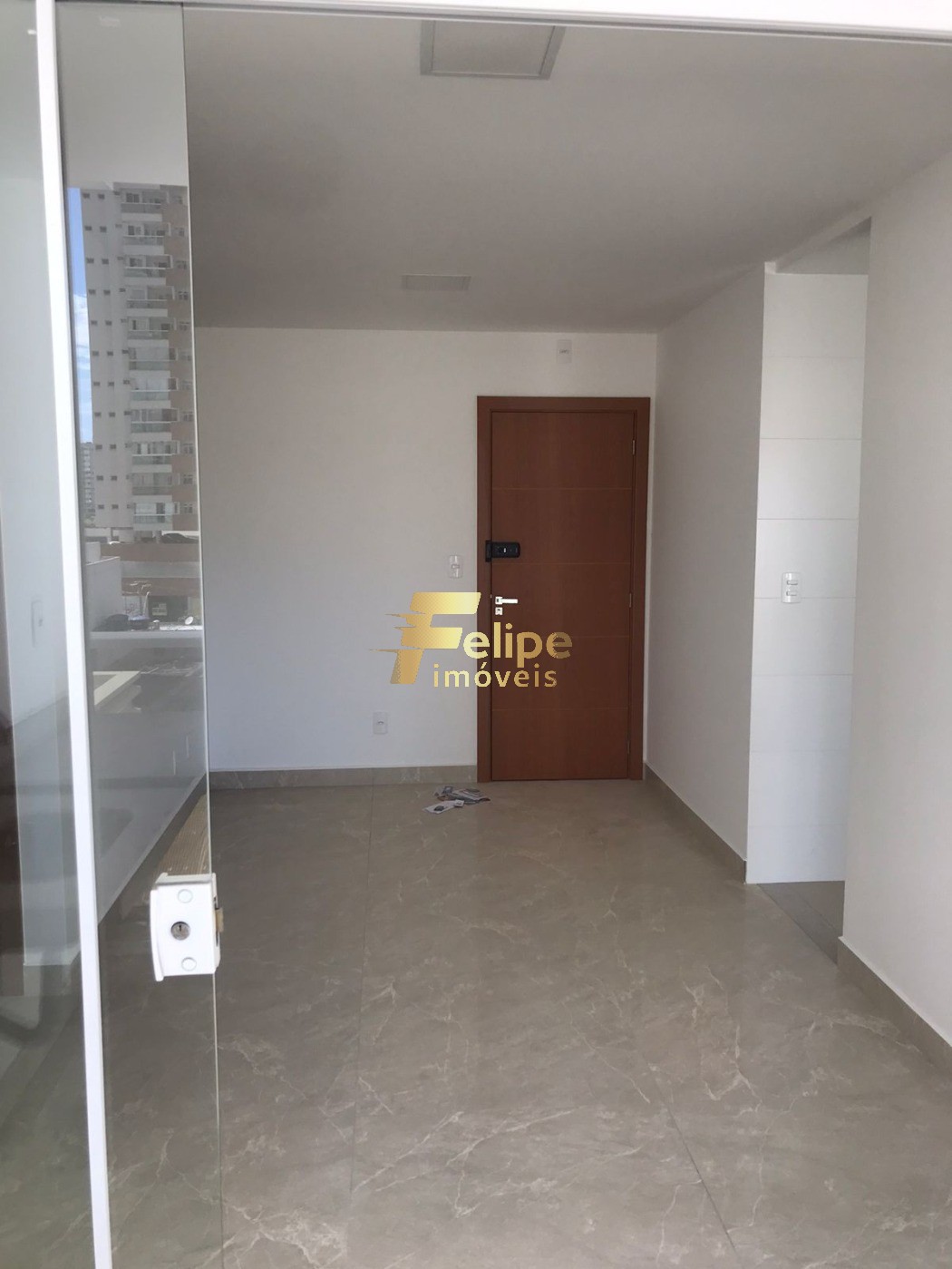 Apartamento à venda com 2 quartos, 58m² - Foto 2