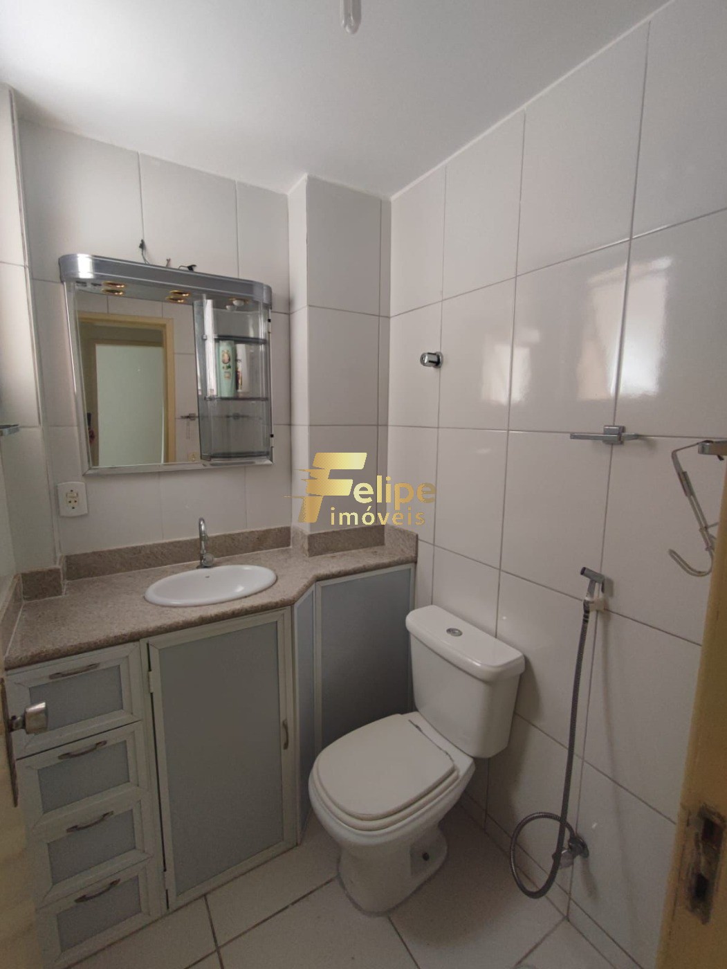 Apartamento à venda com 3 quartos, 80m² - Foto 2