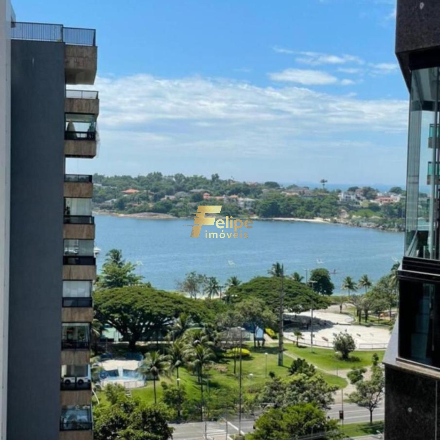 Apartamento à venda com 4 quartos, 250m² - Foto 1