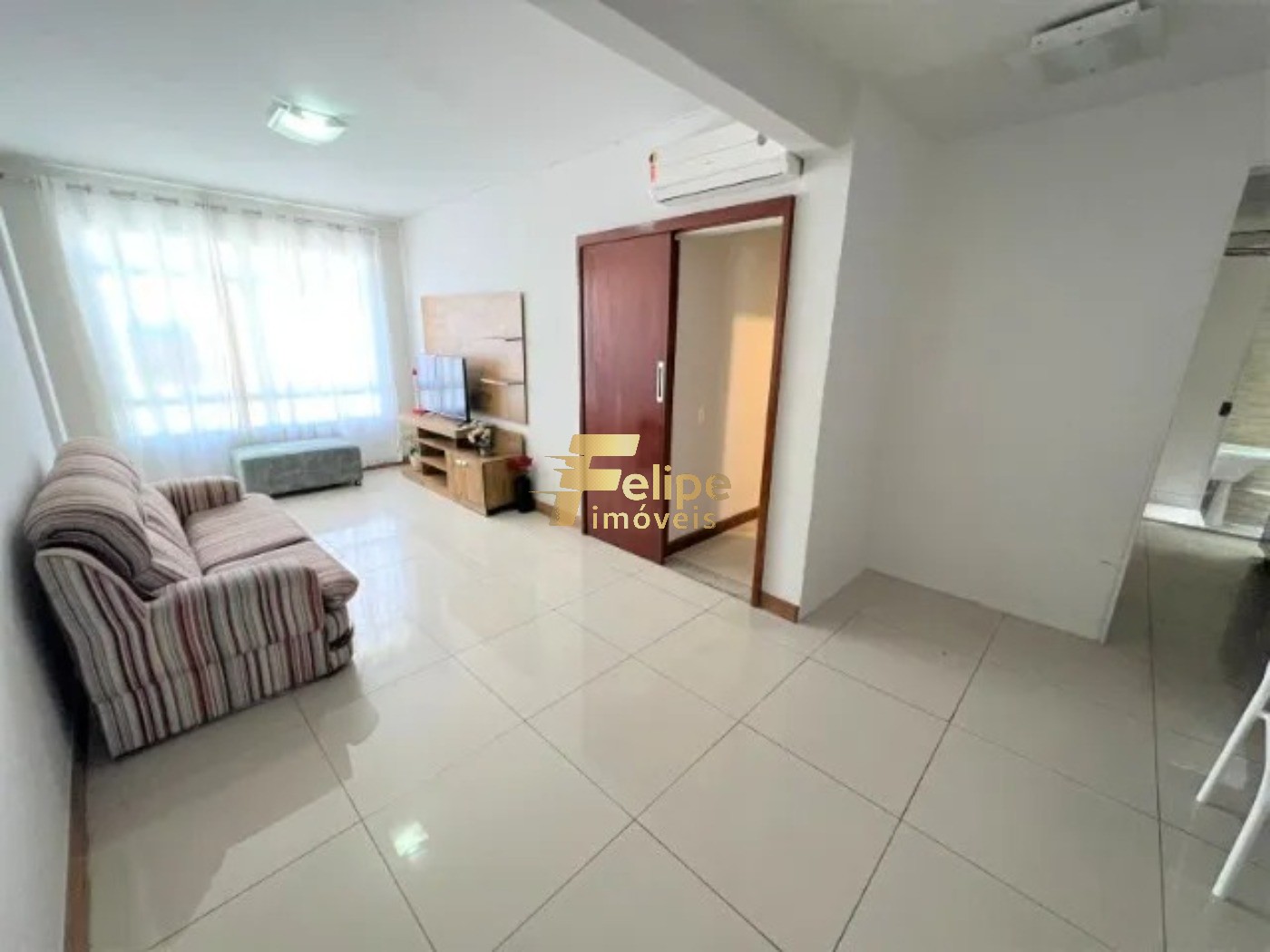 Apartamento à venda com 2 quartos, 80m² - Foto 2