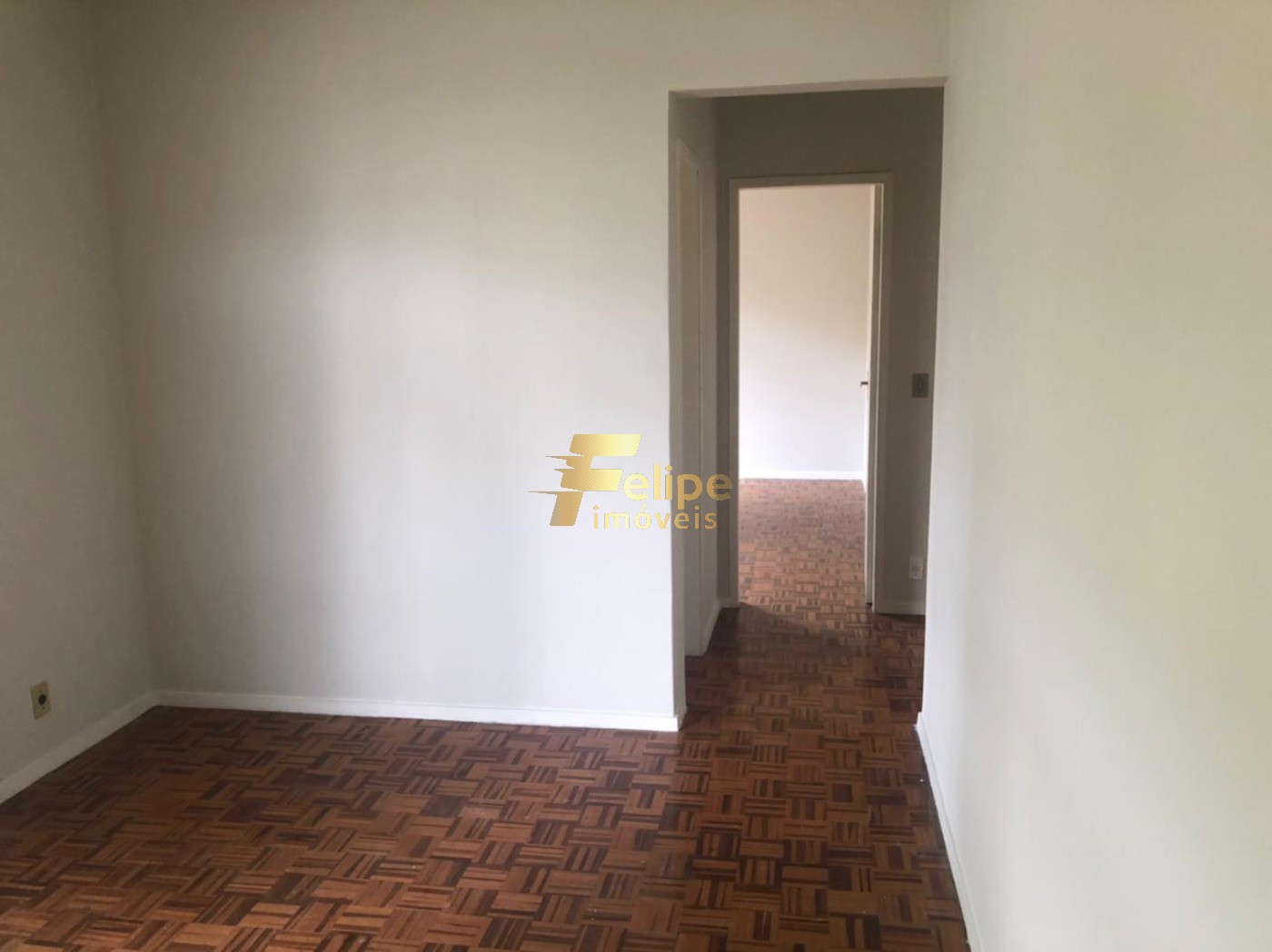 Apartamento à venda com 2 quartos, 78m² - Foto 2