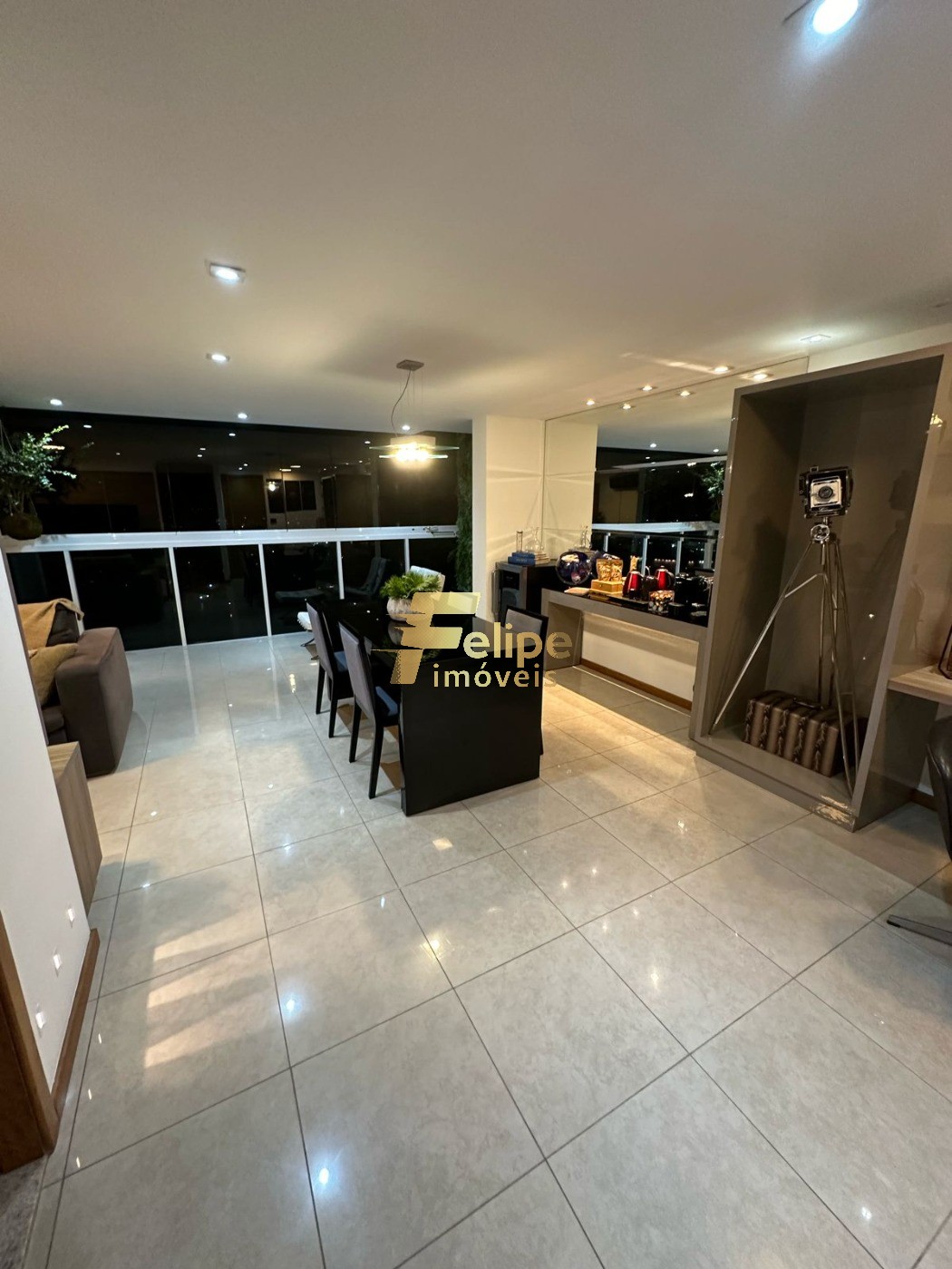 Apartamento, 1 quarto, 61 m² - Foto 2