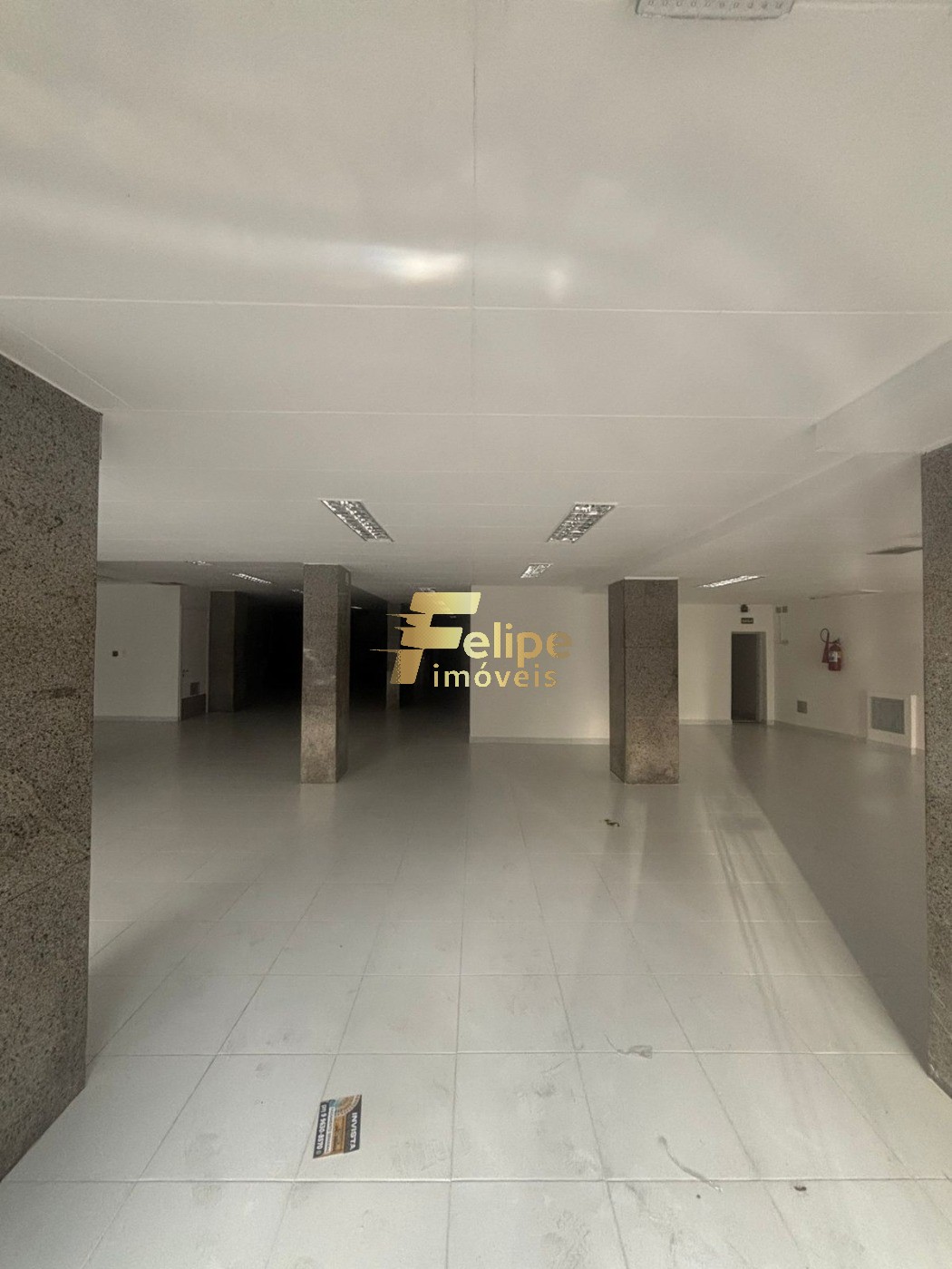 Loja-Salão, 525 m² - Foto 1