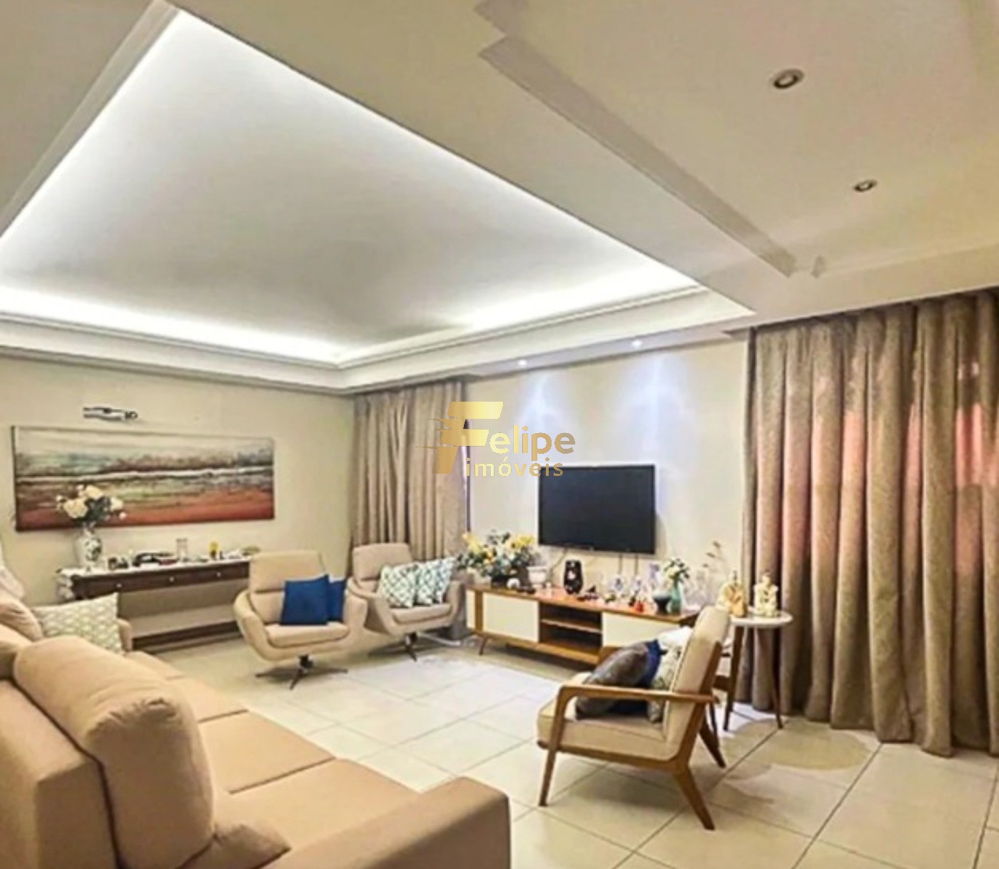 Casa, 3 quartos, 208 m² - Foto 1