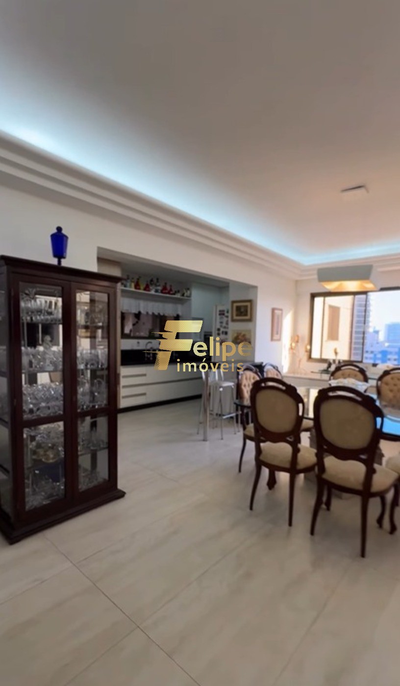 Apartamento, 4 quartos, 245 m² - Foto 1