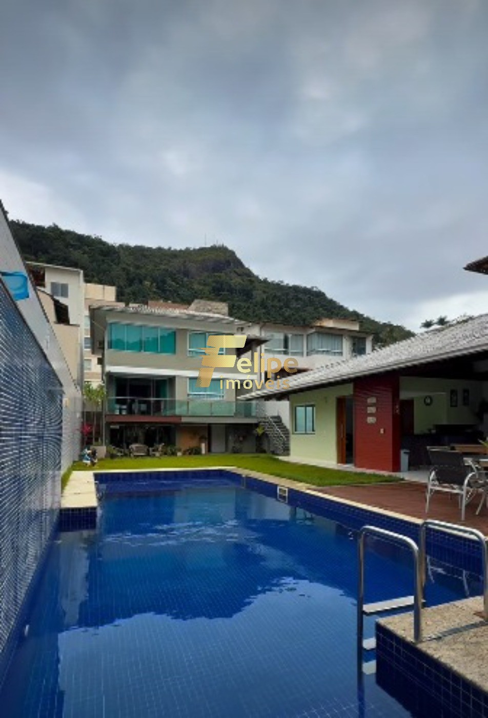 Casa, 6 quartos, 724 m² - Foto 1