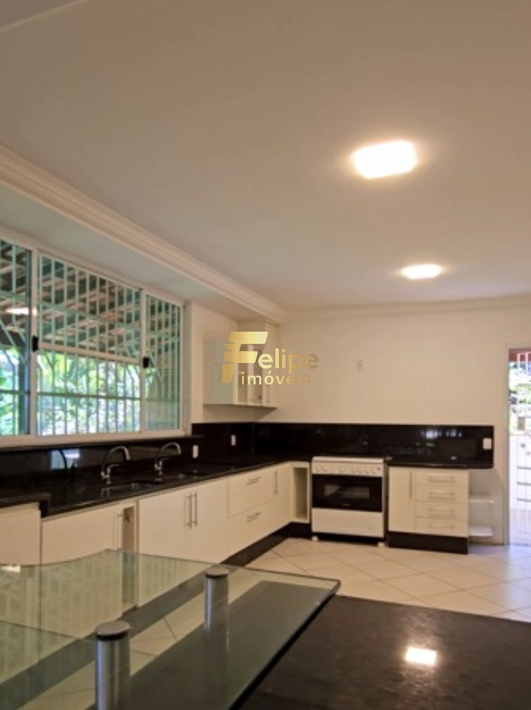 Casa, 3 quartos, 330 m² - Foto 3