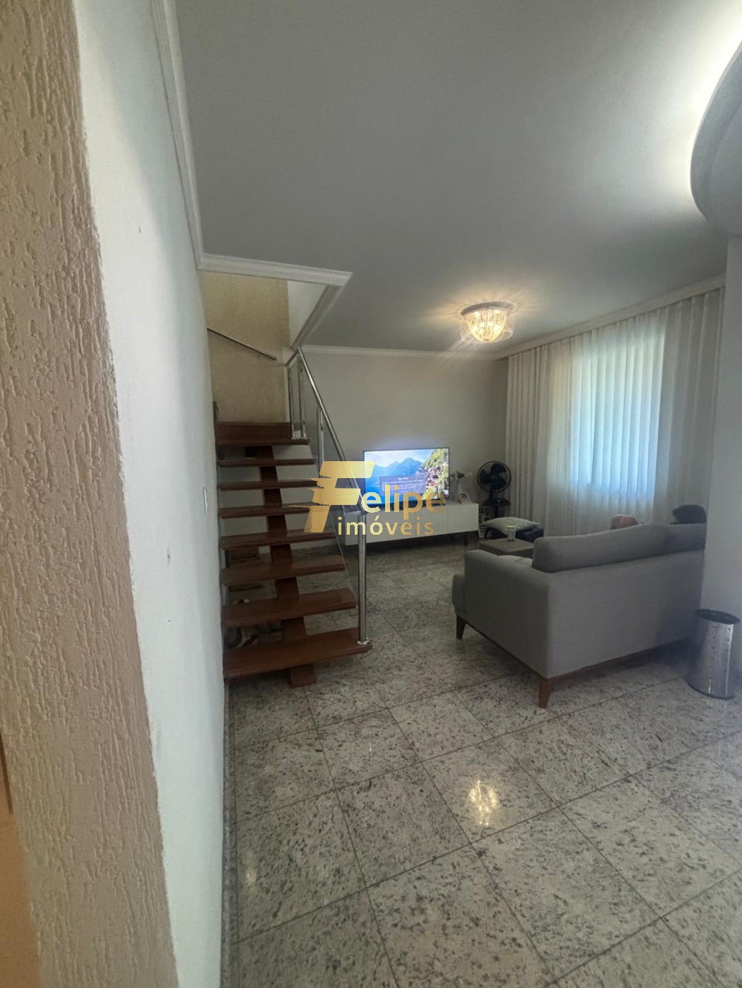Casa, 4 quartos, 300 m² - Foto 1