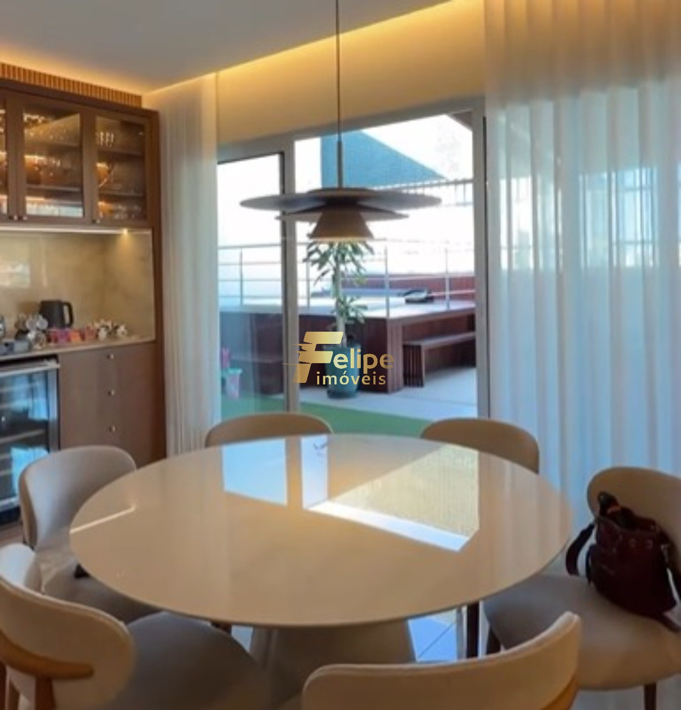 Cobertura, 3 quartos, 224 m² - Foto 4