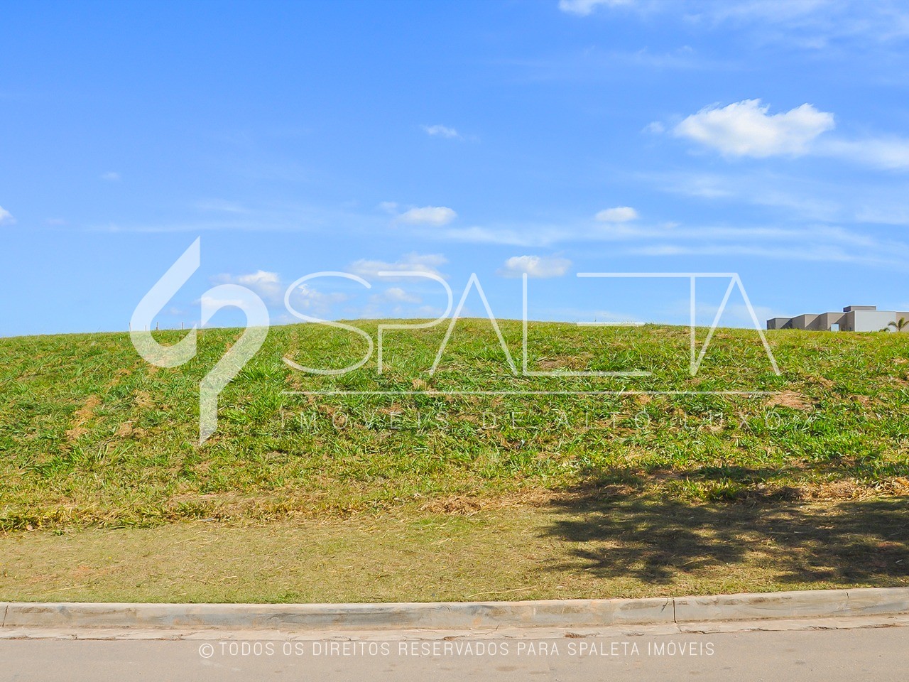 Lote à venda na Fazenda Serrazul II, empreendimento com completa infraestrutura