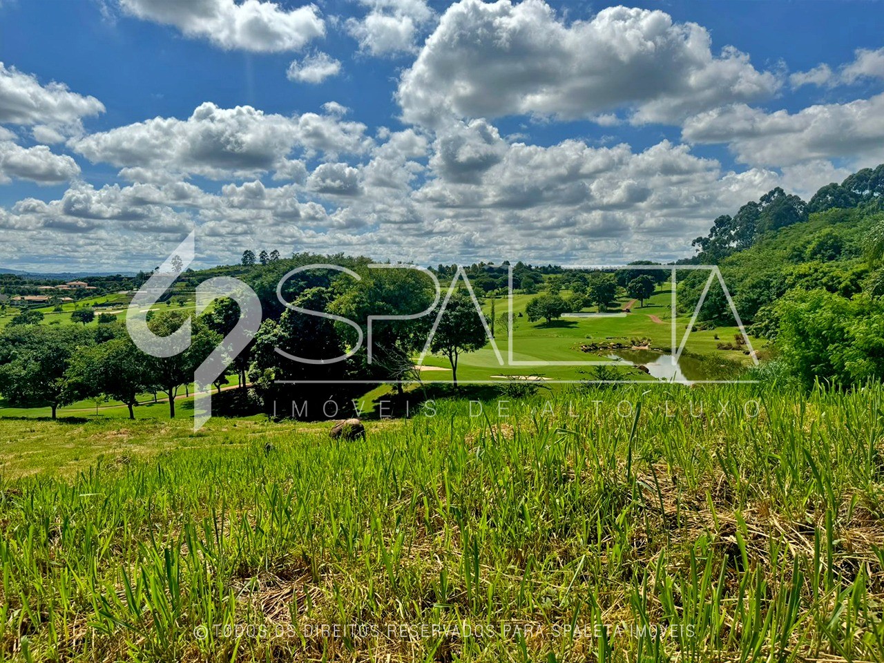 Terreno sensacional, pé no golfe e com título da praia incluso à venda na Fase 1 da Fazenda da Grama em Itupeva