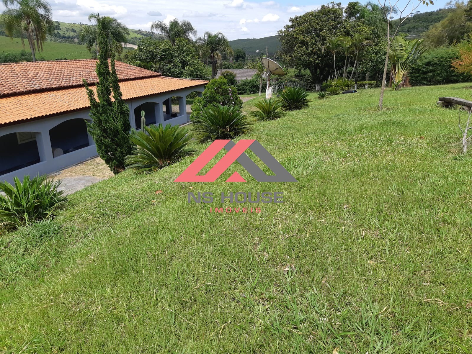 SITIO RESIDENCIAL em PIEDADE - SP, Roseiral