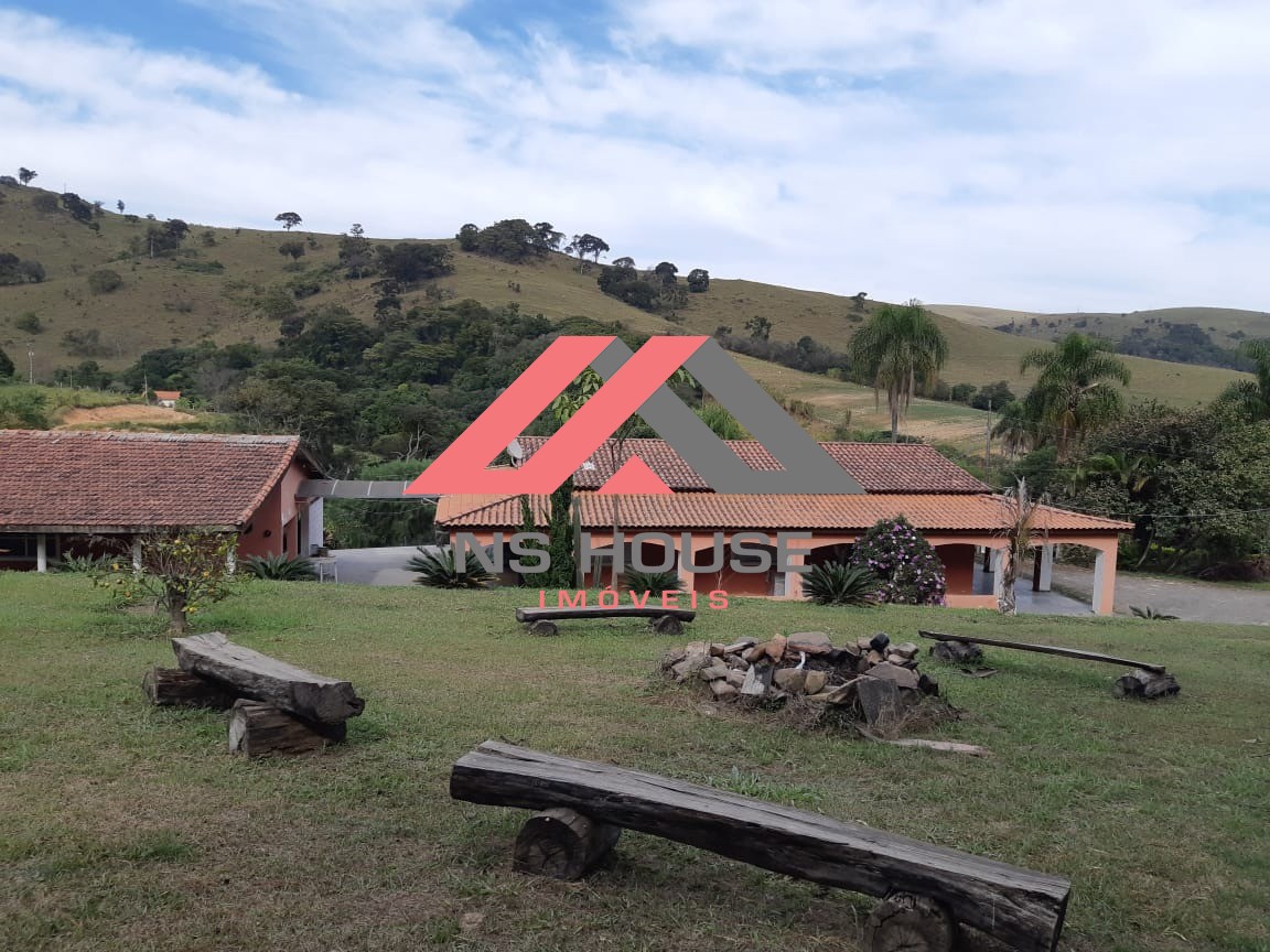 SITIO RESIDENCIAL em PIEDADE - SP, Roseiral