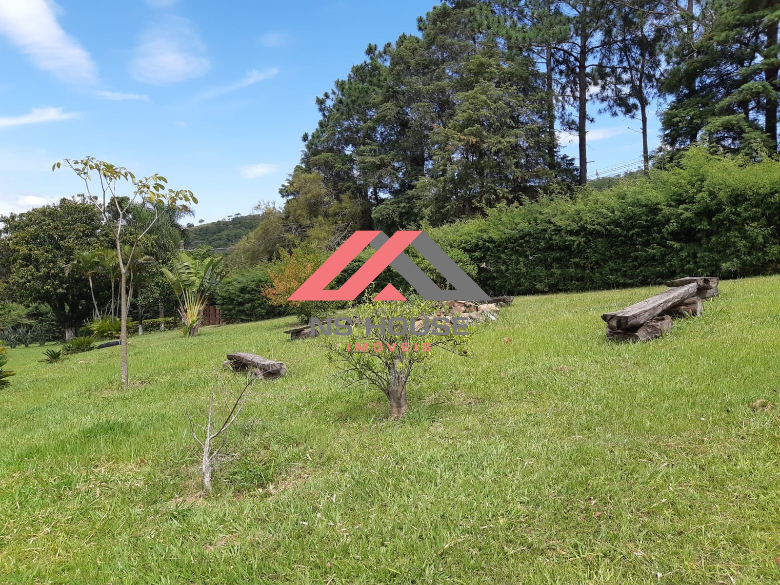 SITIO RESIDENCIAL em PIEDADE - SP, Roseiral