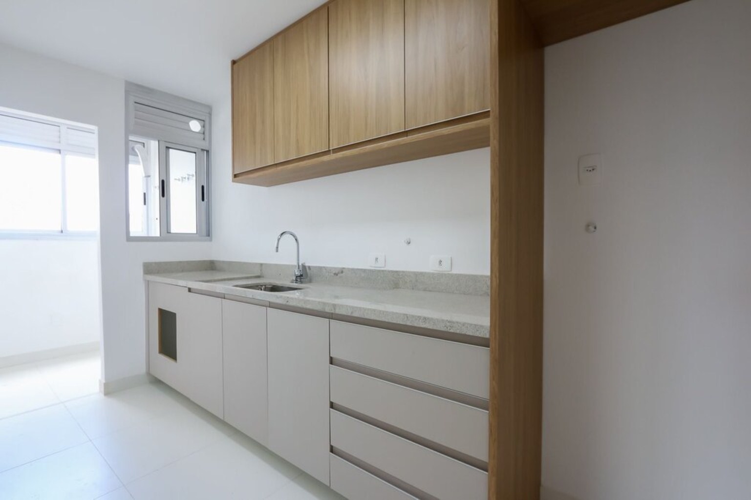 Apartamento à venda com 2 quartos, 66m² - Foto 9