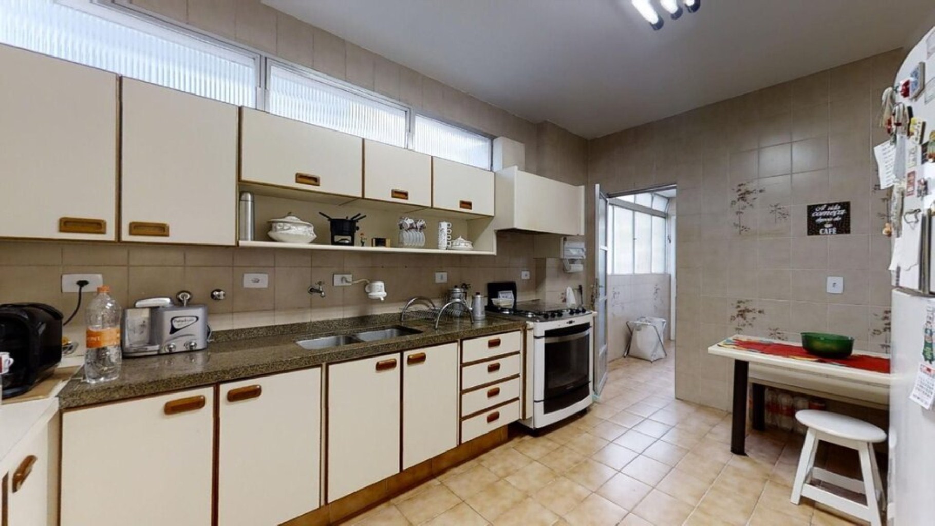 Apartamento à venda com 2 quartos, 94m² - Foto 7