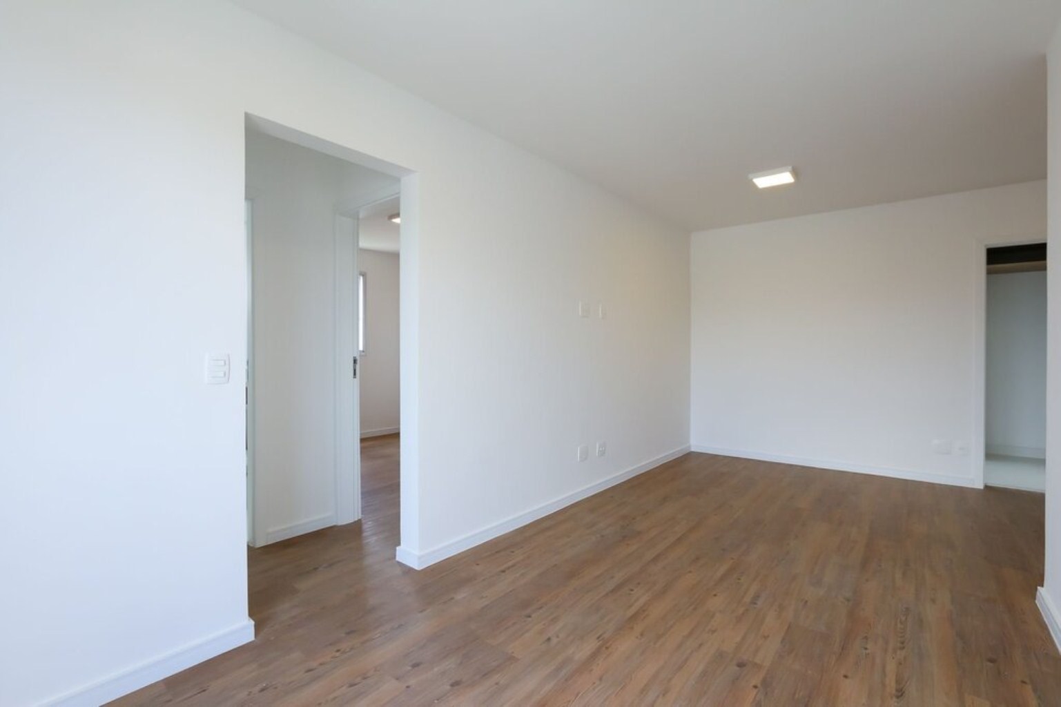 Apartamento à venda com 2 quartos, 66m² - Foto 16