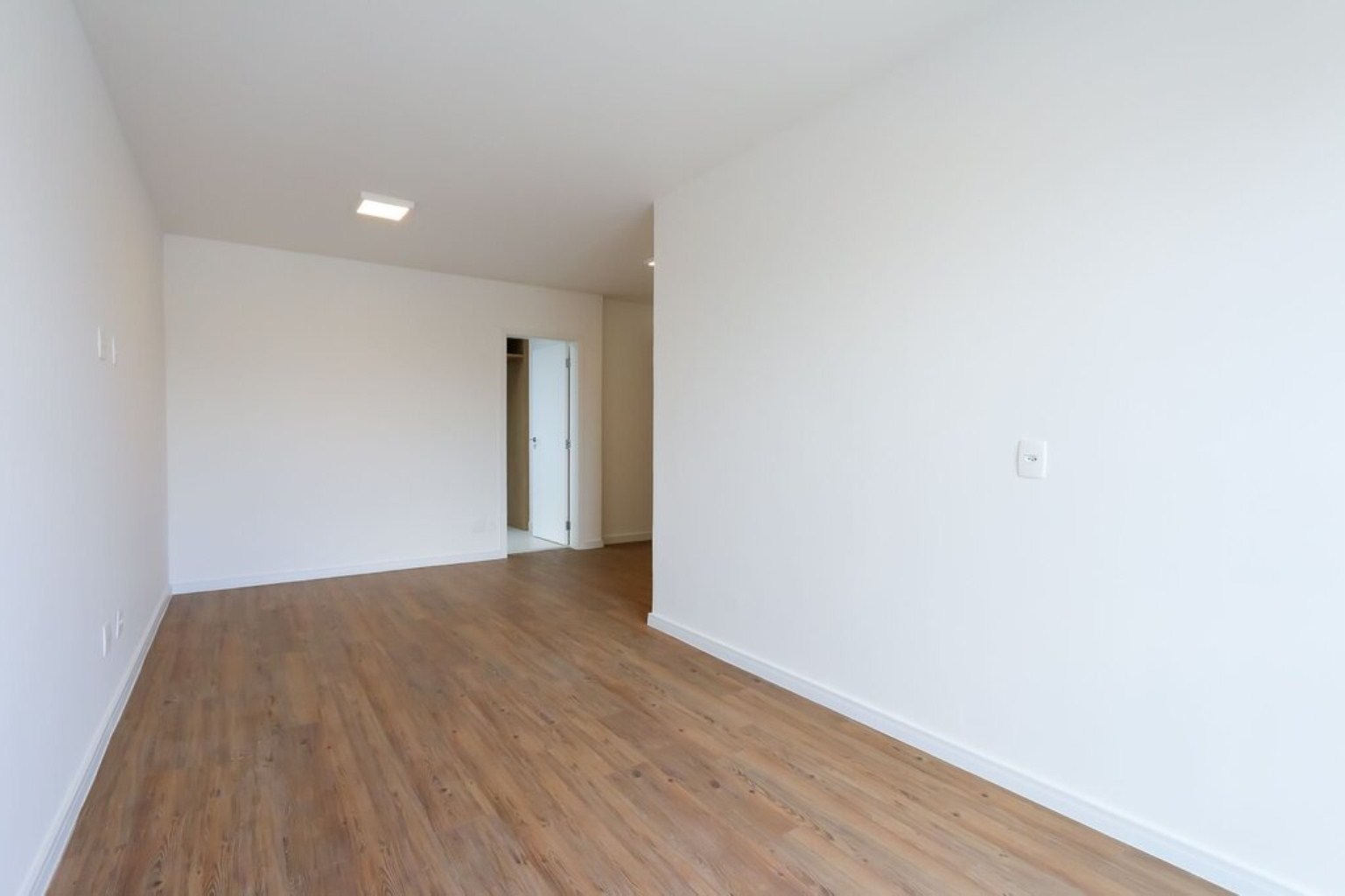 Apartamento à venda com 2 quartos, 66m² - Foto 18