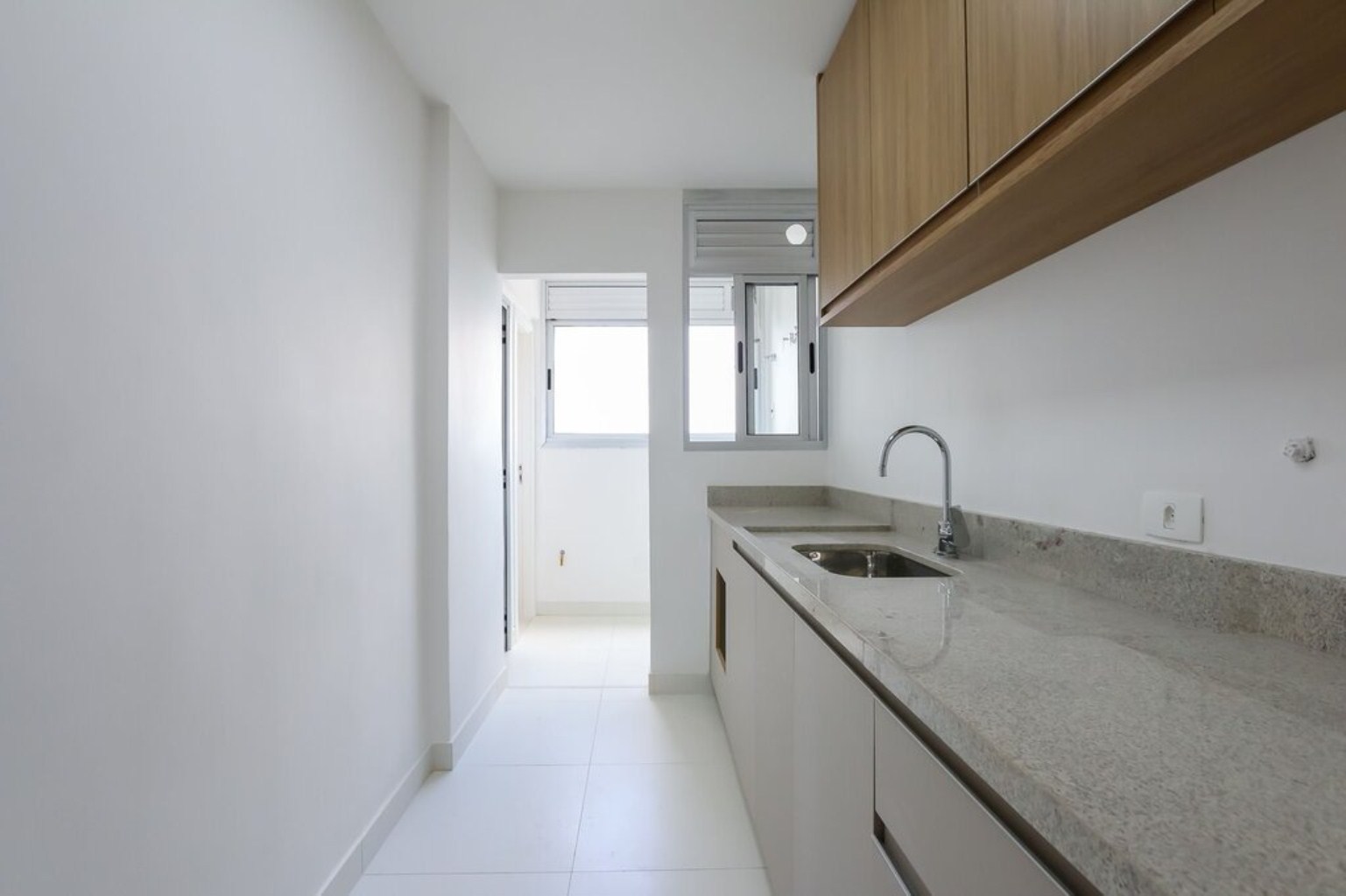 Apartamento à venda com 2 quartos, 66m² - Foto 11