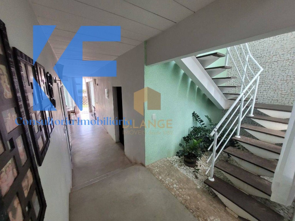 Casa à venda e aluguel com 3 quartos, 360m² - Foto 6