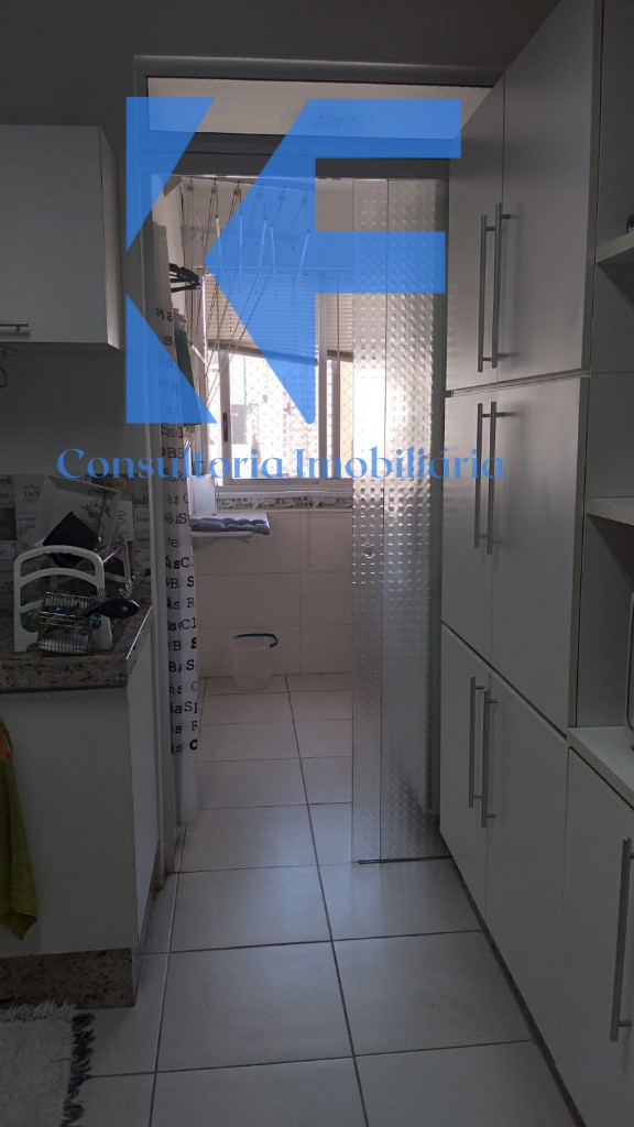 Apartamento à venda com 3 quartos, 122m² - Foto 13