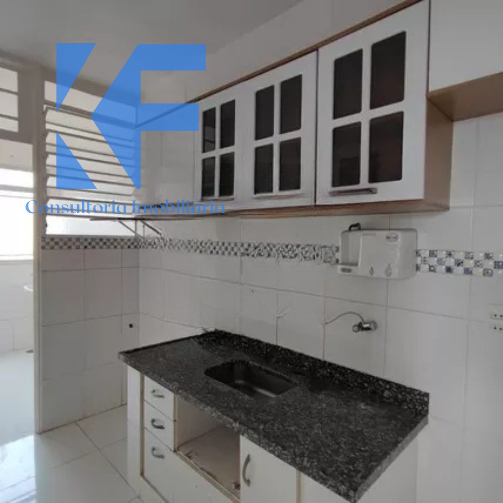 Apartamento à venda com 3 quartos, 70m² - Foto 2