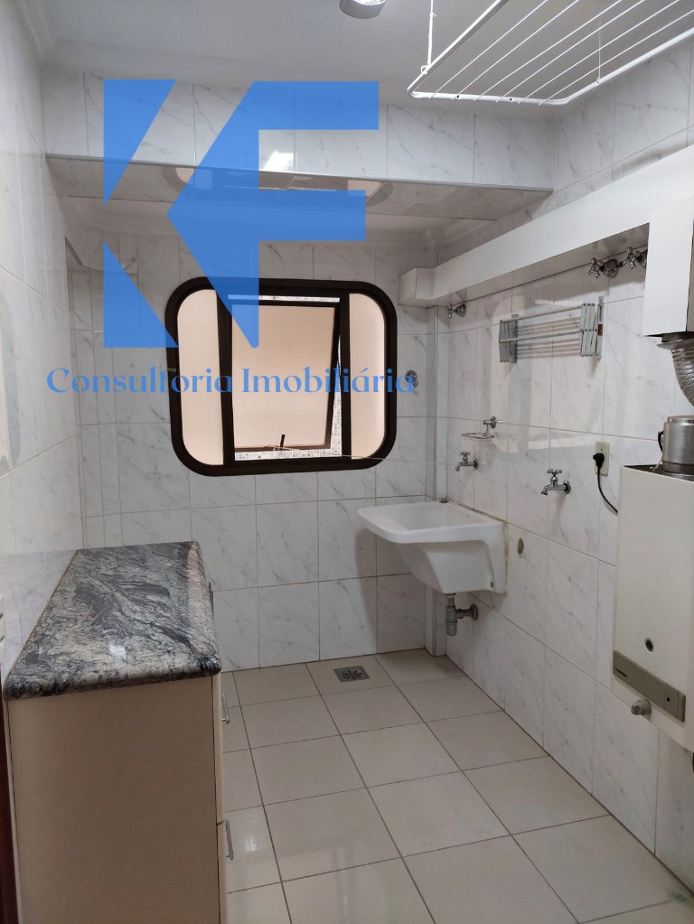 Apartamento à venda com 3 quartos, 242m² - Foto 17