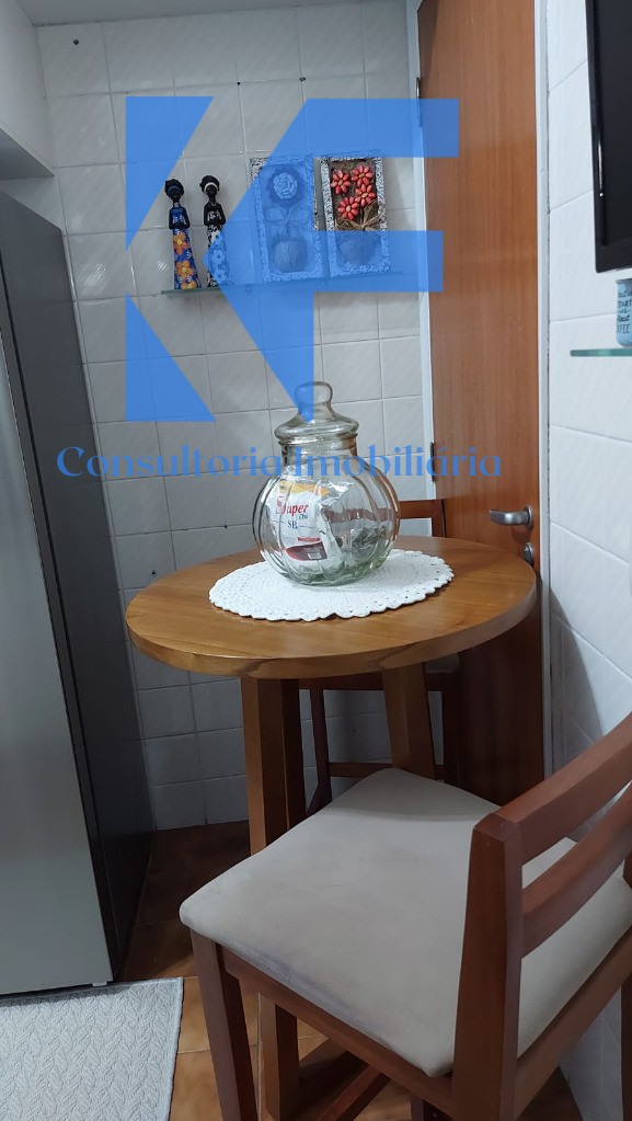 Apartamento à venda com 2 quartos, 74m² - Foto 4