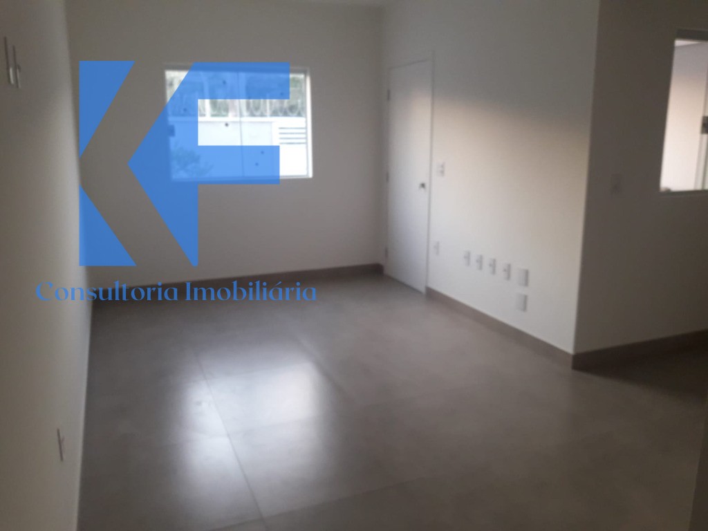 Casa à venda com 2 quartos, 100m² - Foto 11