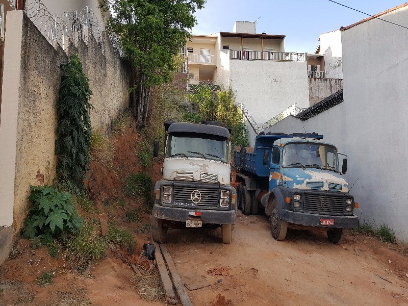 Terreno à venda, 150m² - Foto 1